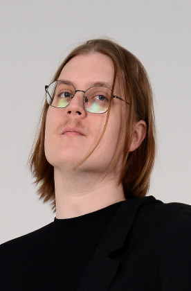 Сергей Тихонов